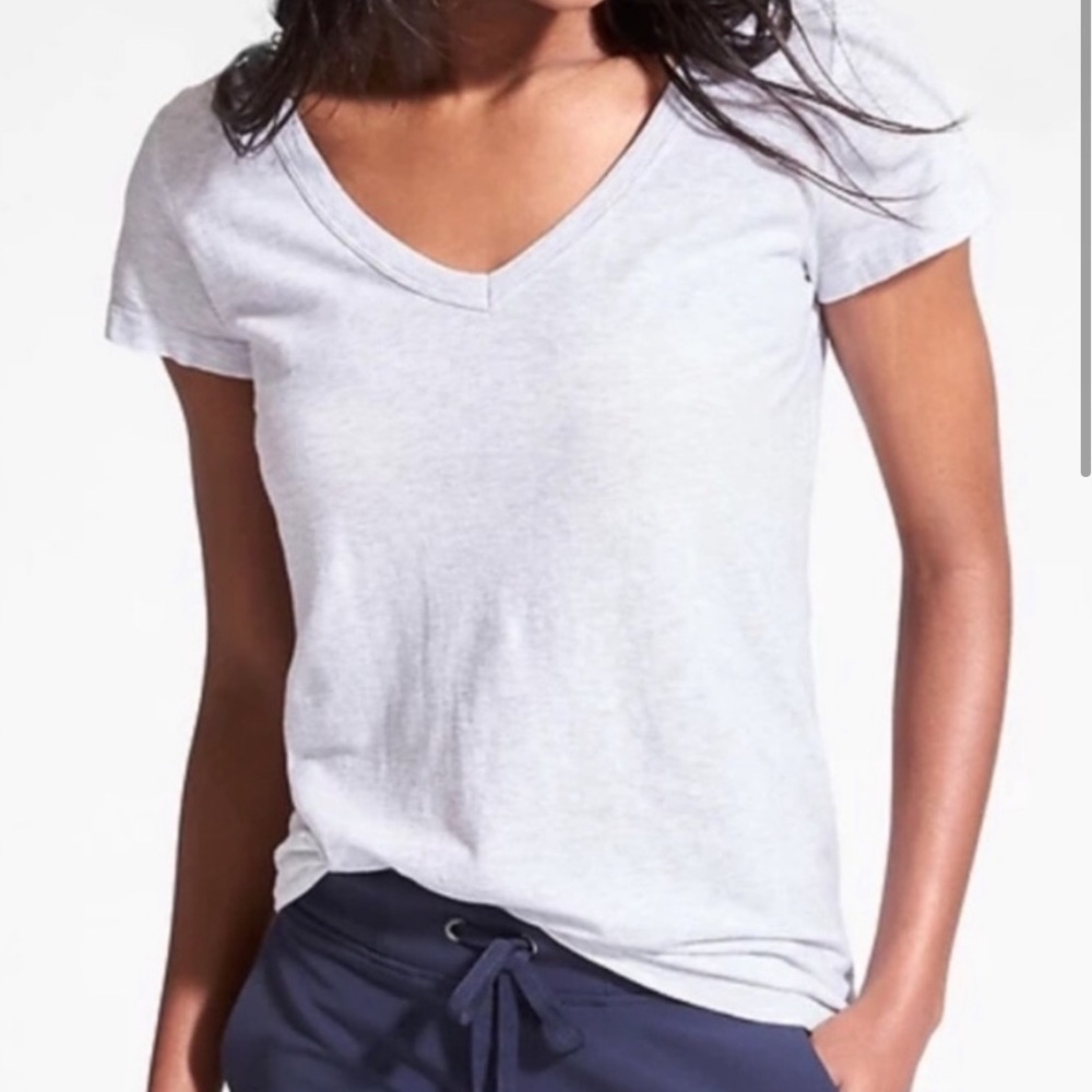 Athleta || V Tee